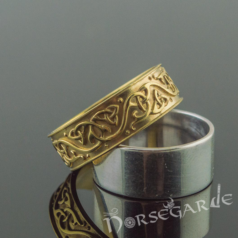 Handcrafted Urnes Art Ornamental Band - Gold