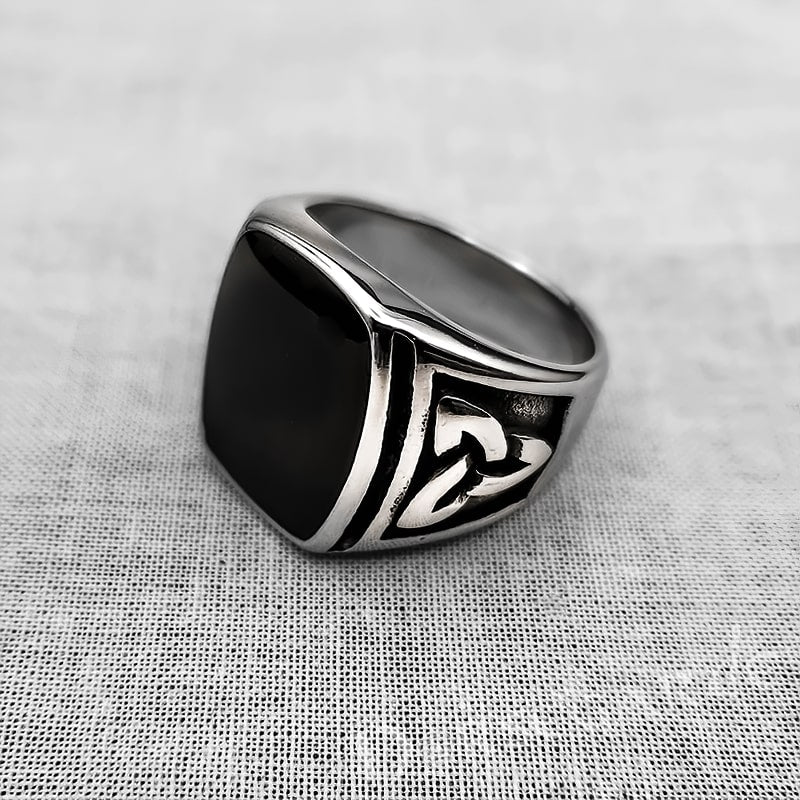 Stainless steel ring hot sale with black stone