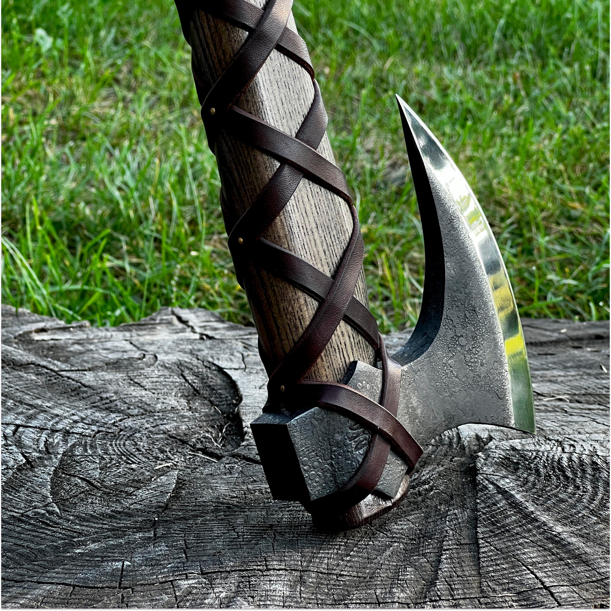 Handforged Viking Axe 'Grom'